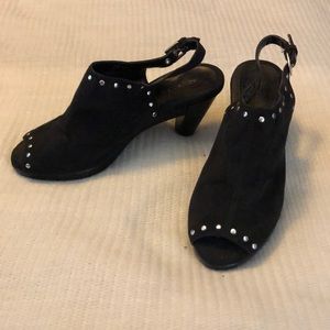 Aerosoles size 8.5 black heels